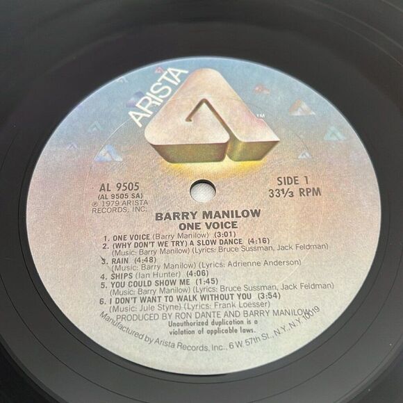 LP Vinyl Barry Manilow One Voice with Dust Cover and Sleeve - Picture 9 of 11